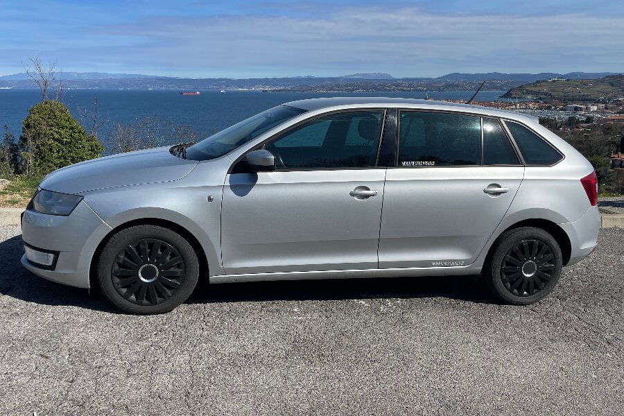 Skoda-Rapid-Profile