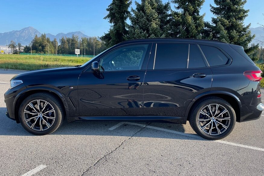 Rent BMW X5 1 in Slovenia from € /day BMW_X5_profile