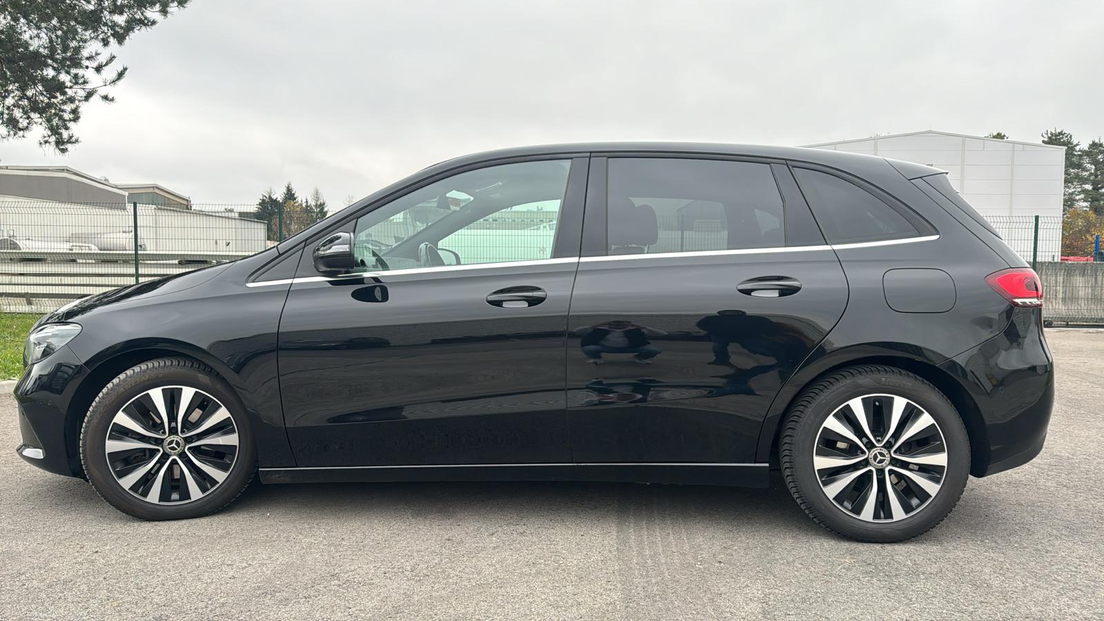 Mersedes-Benz-B-Profile